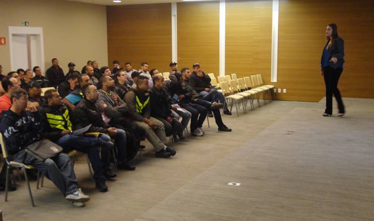 Qipu faz treinamento com motoboys da Rapiddo. Confira como foi o evento
